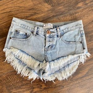 One Teaspoon Bonitas Low Waist Jean Shorts